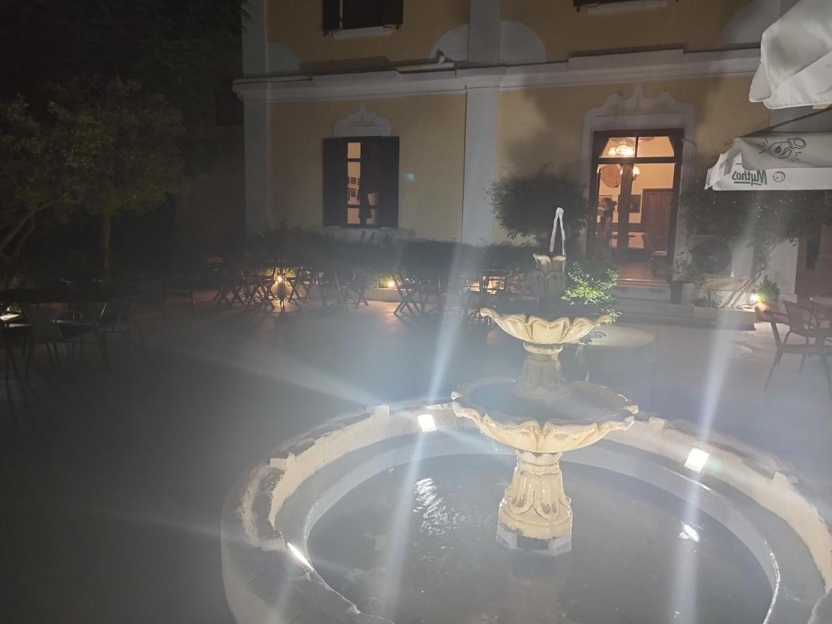Nymph Hotel Salakos Bagian luar foto