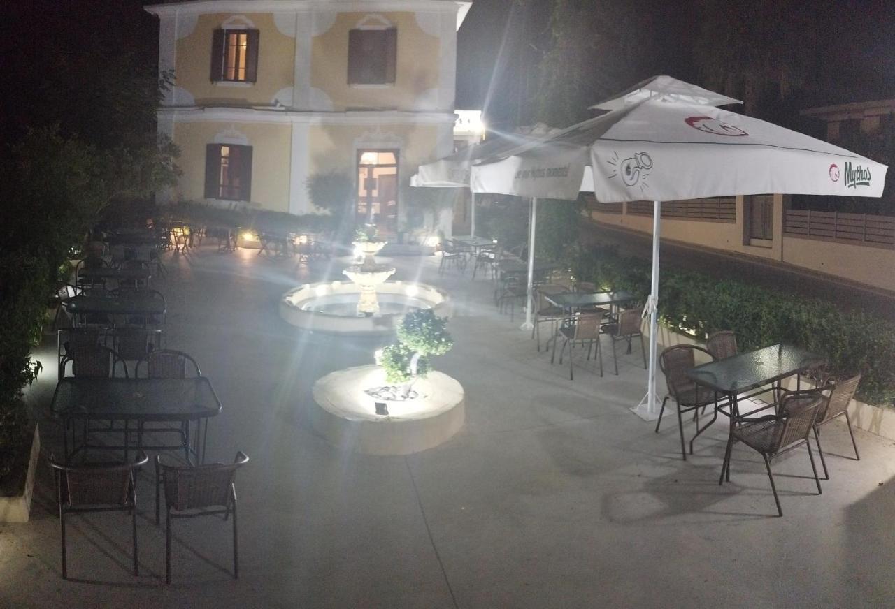 Nymph Hotel Salakos Bagian luar foto
