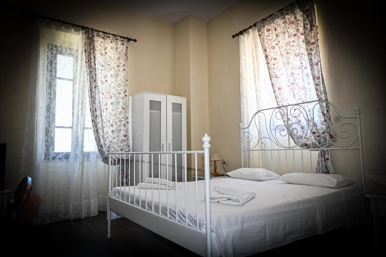 Nymph Hotel Salakos Bagian luar foto