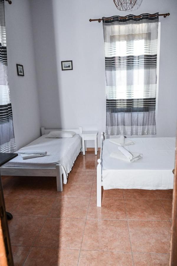 Nymph Hotel Salakos Bagian luar foto