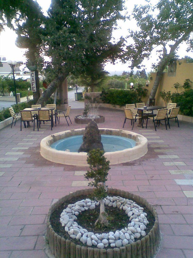 Nymph Hotel Salakos Bagian luar foto