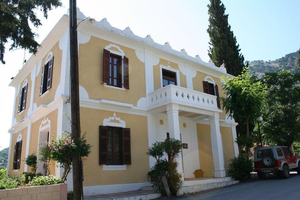 Nymph Hotel Salakos Bagian luar foto